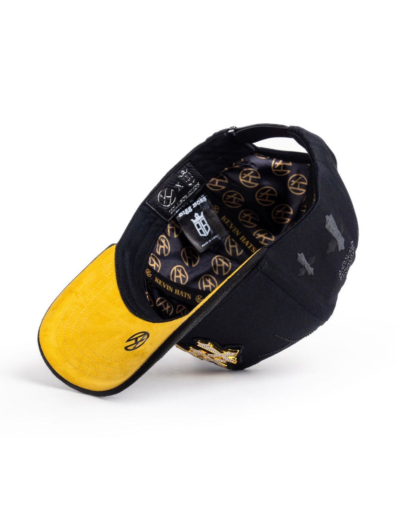 3 Cruces Black and Gold Kevin Hats